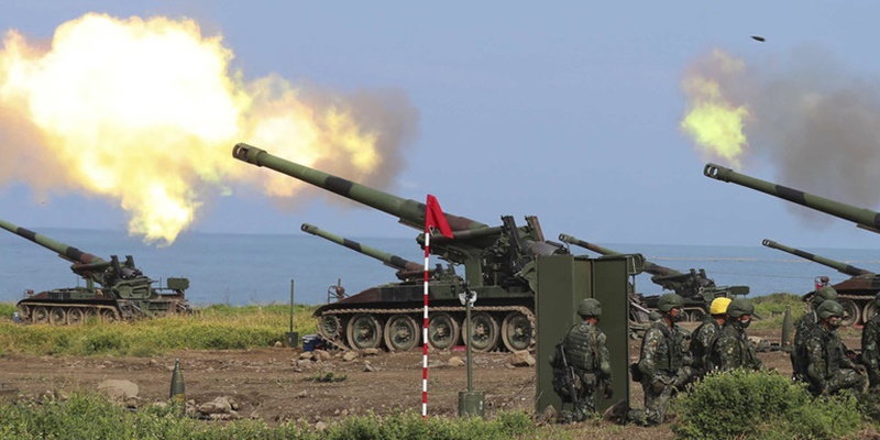 Waspadai Invasi China, Militer Taiwan Latihan Tembak Langsung di Pulau Dongyin