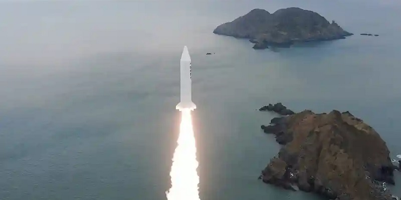 Korsel Sukses Uji Coba Roket Luar Angkasa Berbahan Bakar Padat Pertama Kalinya