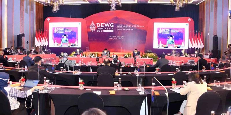 Menteri Johnny Ajak Kolaborasi Wujudkan Transformasi Digital Inklusif dan Berkelanjutan