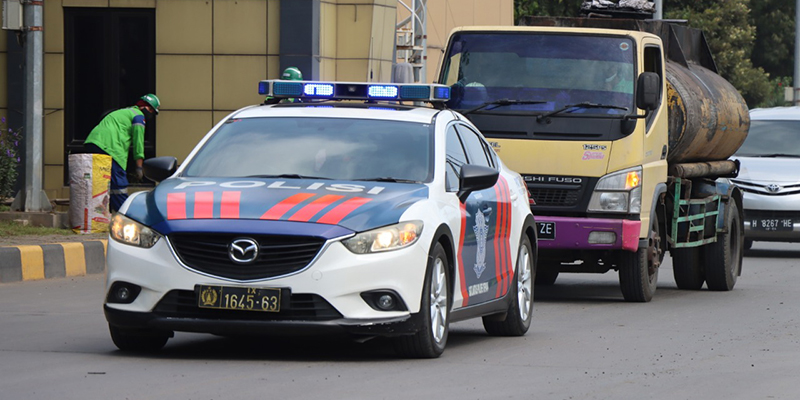 Pastikan Sampai di Pasar, Polres Demak Kawal Distribusi Minyak Goreng