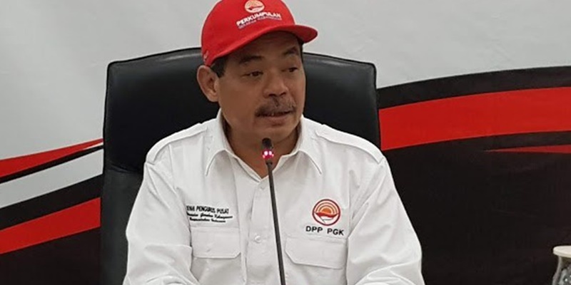 Gak Becus Tangani Migor, Aktivis Senior Bursah Zarnubi Minta Jokowi Pecat Mendag Lutfi