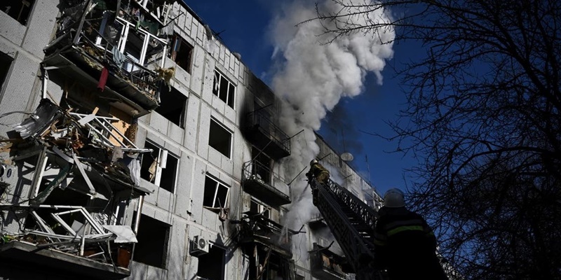 Ukraina: Serangan Rusia Kemungkinan Berakhir pada Mei, Ketika Sumber Daya Moskow Sudah Habis