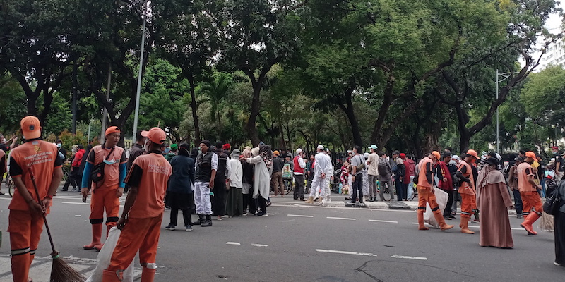 Menjelang Petang, Massa 212 Bubarkan Diri dari Kantor Menteri Yaqut