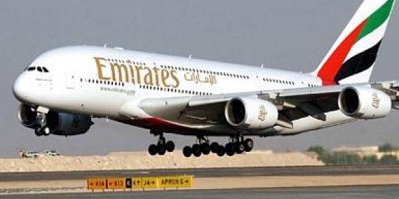 Tak Terpengaruh Barat, Maskapai Emirates Tetap Layani Penerbangan ke Rusia