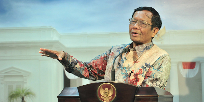 Mahfud MD Itu Ngerti Hukum, Harusnya Berani Tegur Jokowi untuk Tidak Membegal Konstitusi