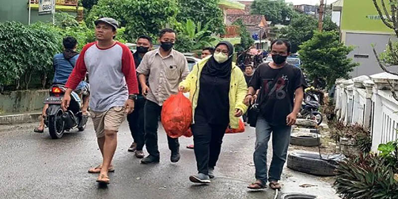 Ratu Tatu Perintahkan Seluruh Kader Golkar Banten Turun Bantu Korban Banjir