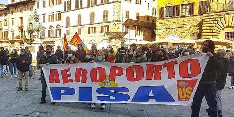 Diduga Disusupi Pasokan Senjata dan Amunisi, Pekerja Bandara Italia Tolak Angkut Bantuan Kemanusiaan untuk Ukraina