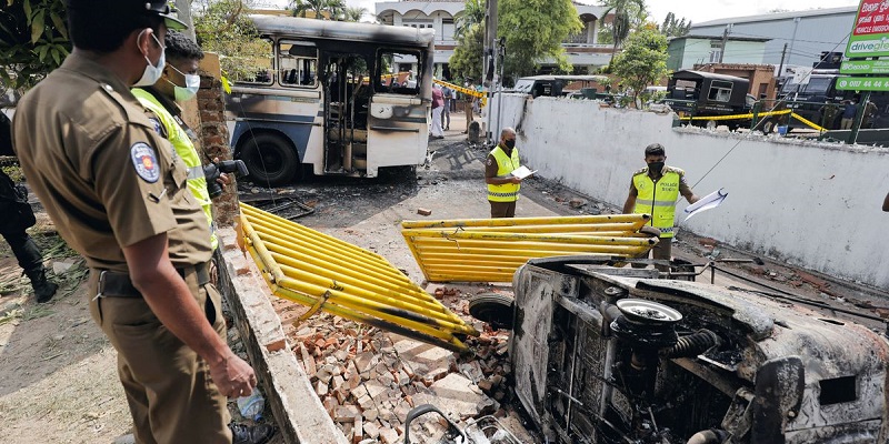 Situasi Makin Kacau, Sri Lanka Berlakukan Keadaan Darurat dan Jam Malam