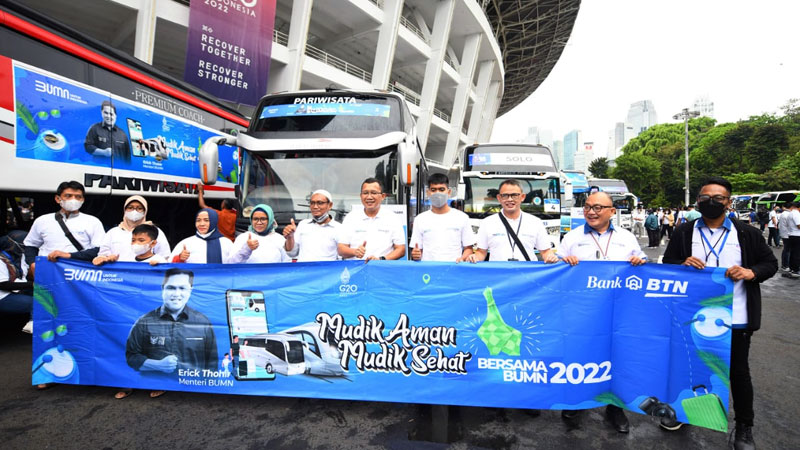 Pelapasan peserta Mudik Aman Mudik Sehat BUMN 2022 di Jakarta, Rabu (27/4)/Dok
