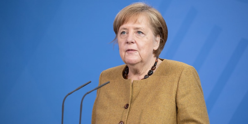Tanggapi Zelensky, Angela Merkel Bela Keputusan Tak Masukkan Ukraina ke NATO