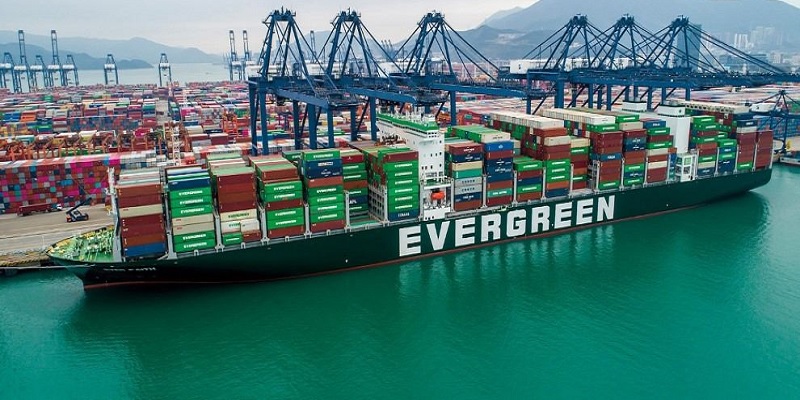 CSIS Menduga Ada Pendanaan Evergreen Taiwan pada Angkatan Laut China Lewat Pesanan Kapal Logistik