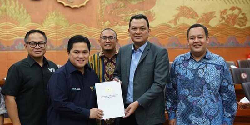 Sesuai Petunjuk Prabowo, Andre Rosiade: Fraksi Gerindra Komitmen Bantu Selamatkan Garuda Indonesia
