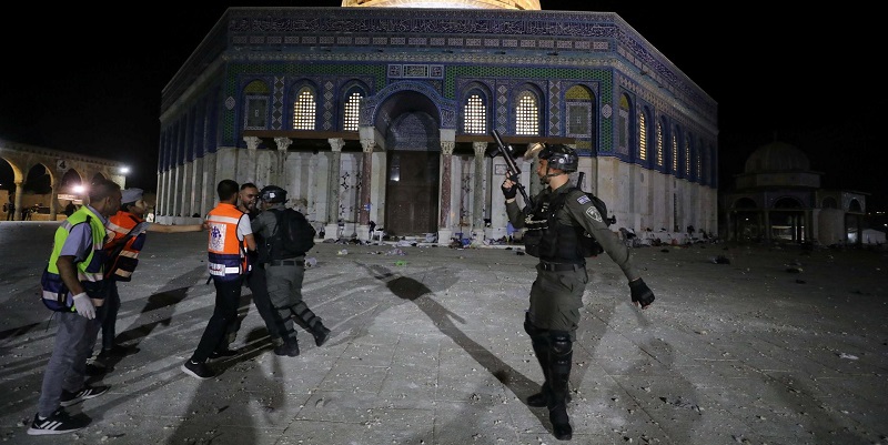 Polisi Israel Serbu Kompleks Masjid Al Aqsa, 75 Orang Terluka