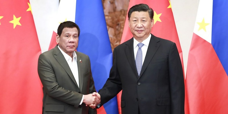 Bahas Masalah Laut China Selatan, Duterte dan Xi Jinping <i>Teleponan</i> Sampai Sejam