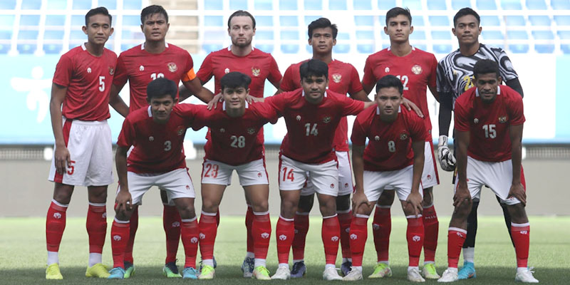 Demi Dapatkan Tiket Indonesia U-23 vs Vietnam, Ribuan Orang Rela Bermalam