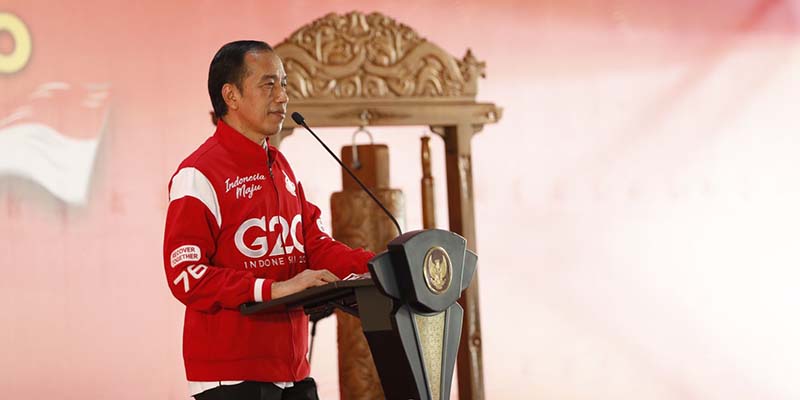 Di Hadapan Ganjar, Jokowi Minta Projo Jangan Tergesa-gesa