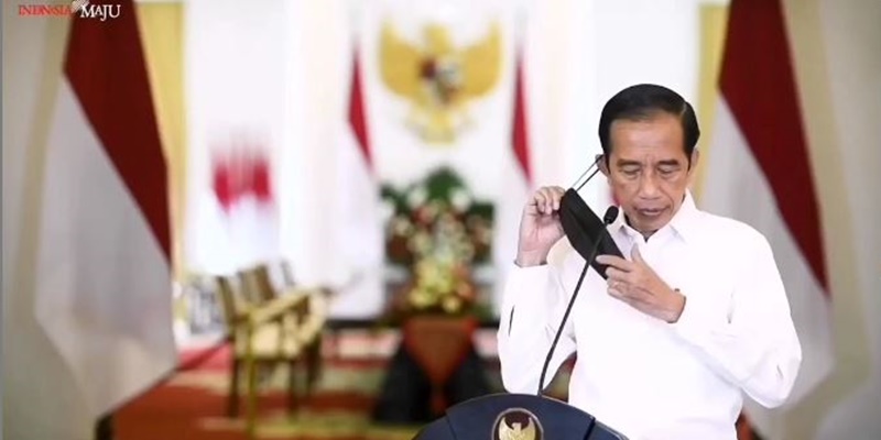 Izinkan Lepas Masker di Ruang Terbuka, Jokowi: Yang Pilek dan Batuk Jangan