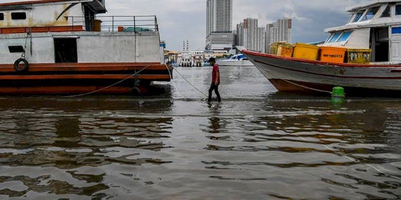 Warga Pesisir Jakarta Diminta Waspada Potensi Banjir Rob Hingga 3 Juni