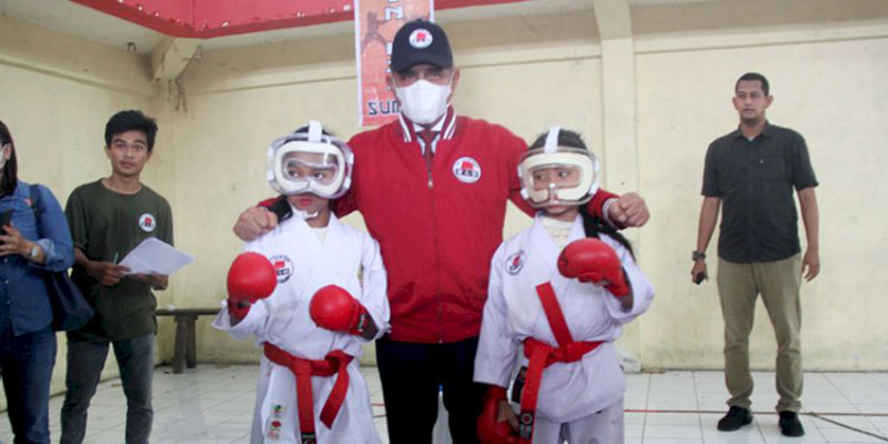 Dorong Prestasi Atlet, Edy Rahmayadi Berjanji Perhatikan Fasilitas Karate di Sumut