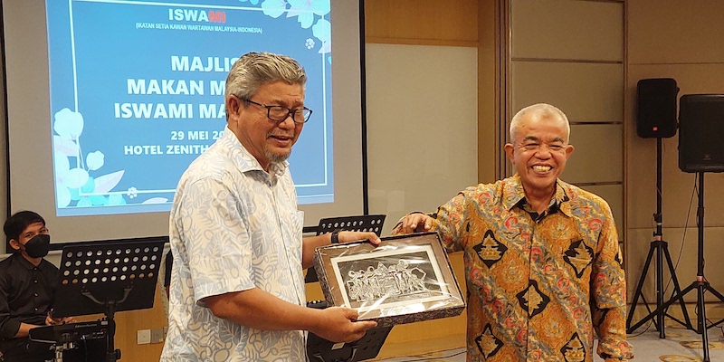 Ketua ISWAMI Malaysia, Datuk Mochtar Hussain (kiri) dan Ketua ISWAMI Indonesia Asro Kamal Rokan./RMOL