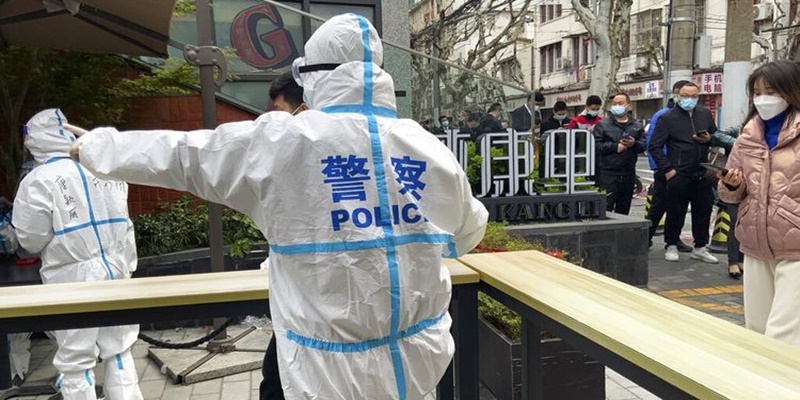 Kerja Keras Shanghai Cegah Kebangkitan Covid: Disinfeksi 13.000 Kompleks Perumahan