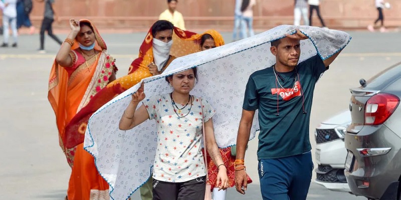 India Diserang Gelombang Panas, New Delhi Catat Rekor Suhu 49 Derajat Celcius