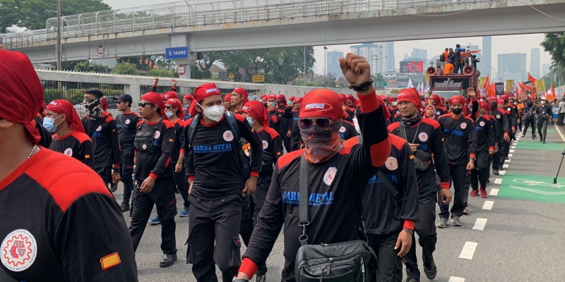 Ribuan buruh mulai berdatangan di depan Gedung DPR RI, Jakarta untuk menggelar demonstrasi, Sabtu, 14 Mei 2022/RMOL