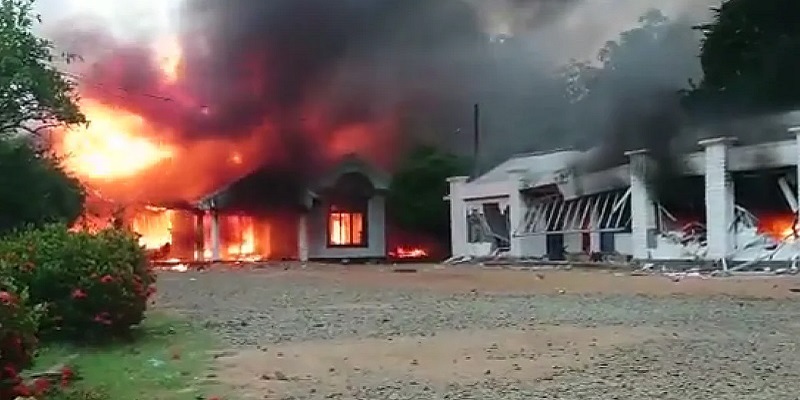 Usai Kediaman Para Menteri Dibakar, Sri Lanka Perpanjang Darurat Negara Hingga 11 Mei