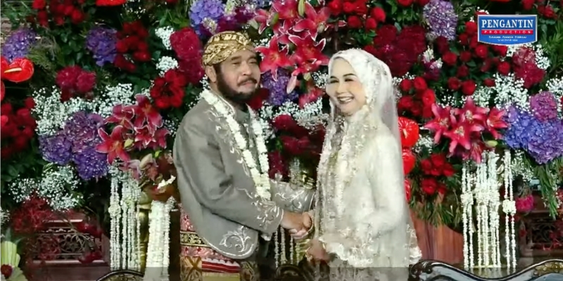 Tawa Bahagia Iringi Pernikahan Ketua MK dan Adik Kandung Presiden Jokowi