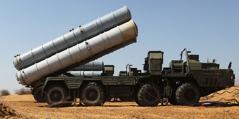 Rudal S-300 Rusia Diduga Tembaki Jet Tempur Israel di Suriah