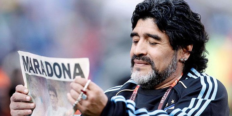 Delapan Staf Medis Dinyatakan Bersalah atas Kematian Pesepakbola Diego Maradona