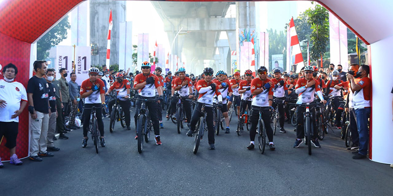 Kuatkan Soliditas Amankan Agenda Bangsa, Kapolri Gelar Fun Bike Bareng TNI, OKP dan Media