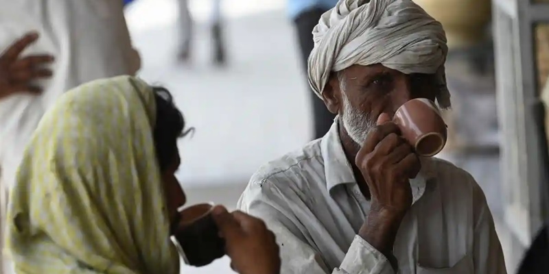 Didesak untuk Kurangi Minum Teh, Warga Pakistan Minta Menteri Perencanaan Mundur