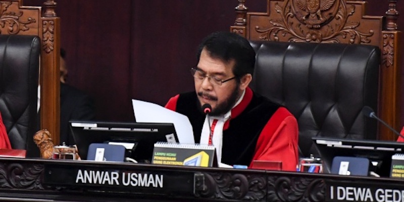 Bukan hanya Jabatan Ketua, Anwar Usman Harus Mundur dari MK