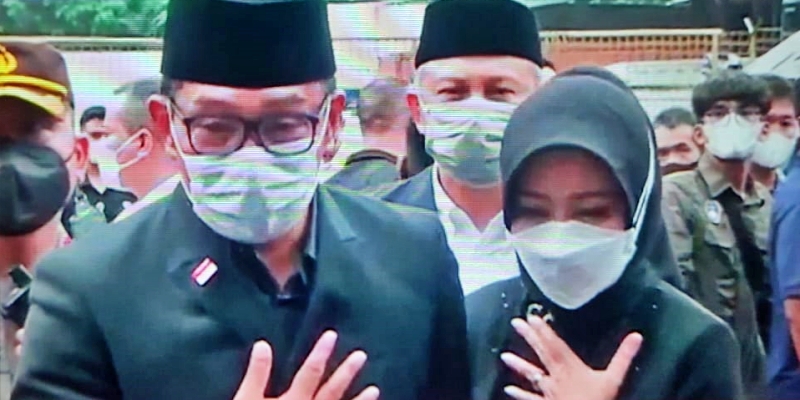 Ridwan Kamil Satu Mobil dengan Jenazah Eril Menuju Bandung