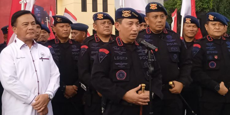 Upacara Korps Raport, Kapolri Resmi Sematkan Komandan Brimob Bintang Tiga