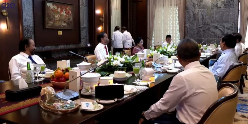 Jokowi Makan Siang Bareng Ketum Parpol Koalisi di Presidential Lounge untuk Sambut Zulhas di Kabinet