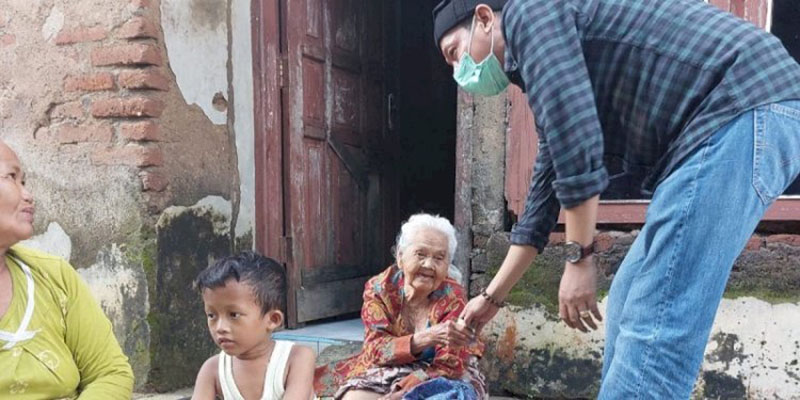 Banyak Yatim Piatu dan Jompo di Kabupaten Cirebon Tak Tersentuh Bansos, Politikus Golkar Prihatin
