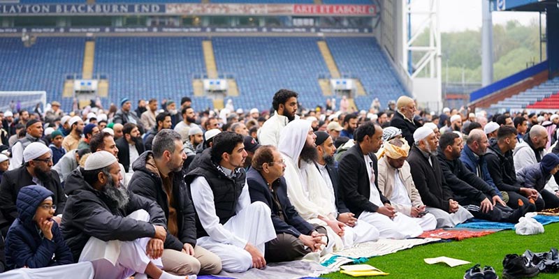 Blackburn Rovers Kembali Ajak Umat Islam di Inggris Shalat Iduladha di Stadon Ewood Park