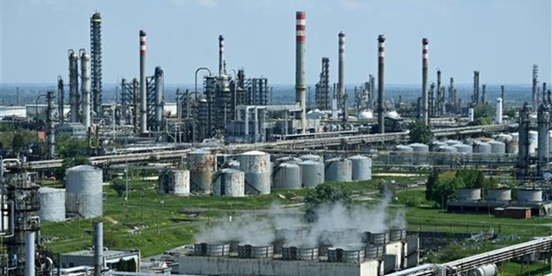 Indonesia-Rusia Tancap Gas Menuju Proyek Raksasa: Bangun Kilang Senilai 16 Miliar Dolar AS di Jawa Timur