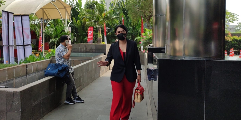 Presenter TV, Brigita Manohara tiba di gedung KPK RI, Jakarta untuk diperiksa sebagai saksi kasus dugaan suap/RMOL