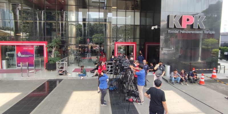 Hingga Siang Bolong, Mardani Maming Belum Serahkan Diri ke KPK