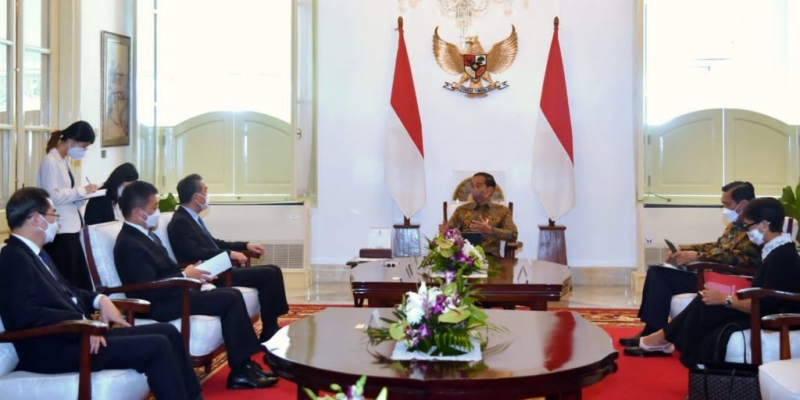 Jokowi Bertemu Menlu China, Bicara Soal Situasi Ukraina