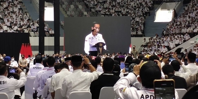 Beredar Pesan Berantai Mobilisasi Kades Dukung Jokowi 3 Periode, Begini Kata Apdesi
