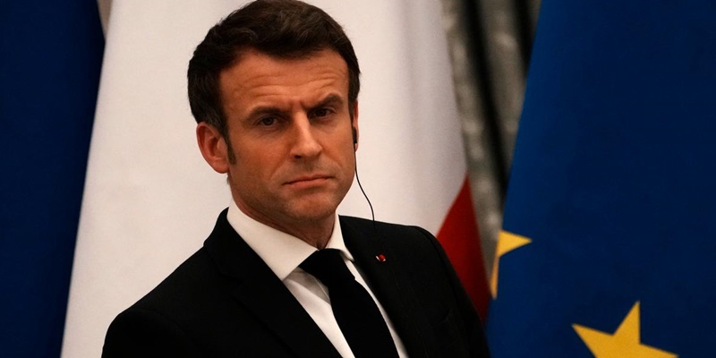 Macron: Prancis Harus Siap Hadapi Kemungkinan Konflik di Ukraina Menjadi Perang yang Panjang