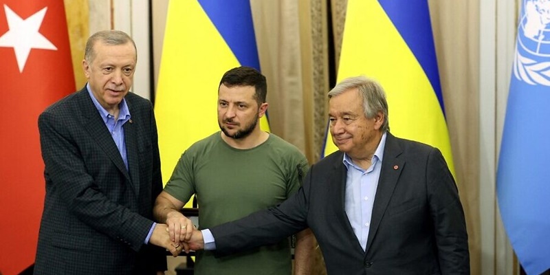 Pakar: Sangat Pro Kyiv, Turki Tidak Bisa Benar-benar Menjadi Mediator Konflik Rusia-Ukraina