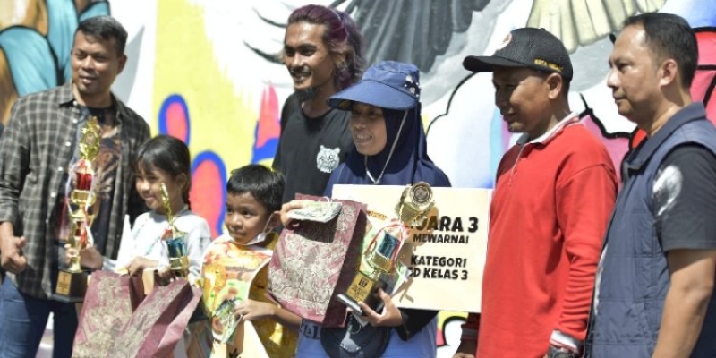 Yayasan Kampung Sendiri Edukasi Anak-anak Cintai Satwa Langka