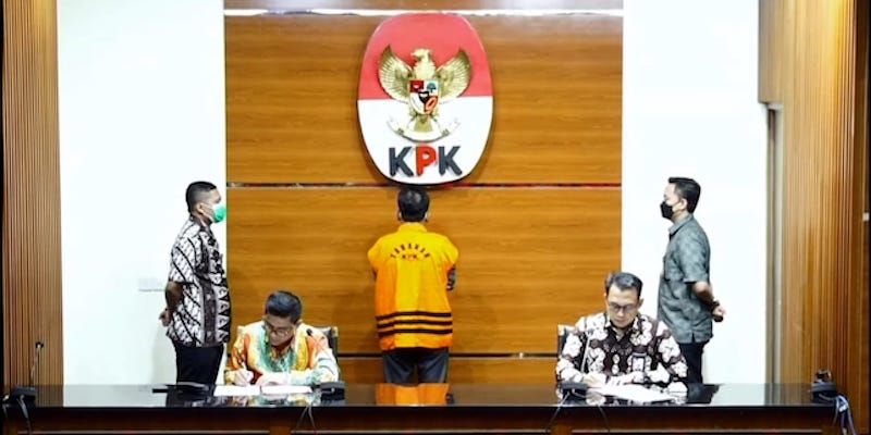 Tiga Wakil Ketua DPRD Tulungagung Tersangka Suap "Uang Ketok Palu", KPK Tahan Satu Tersangka