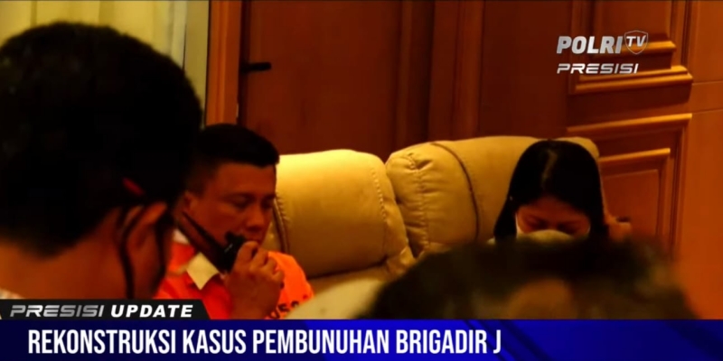 Rekonstruksi di Rumah Dinas, Ferdy Sambo Terlihat Tenang Tanpa Mengenakan Masker