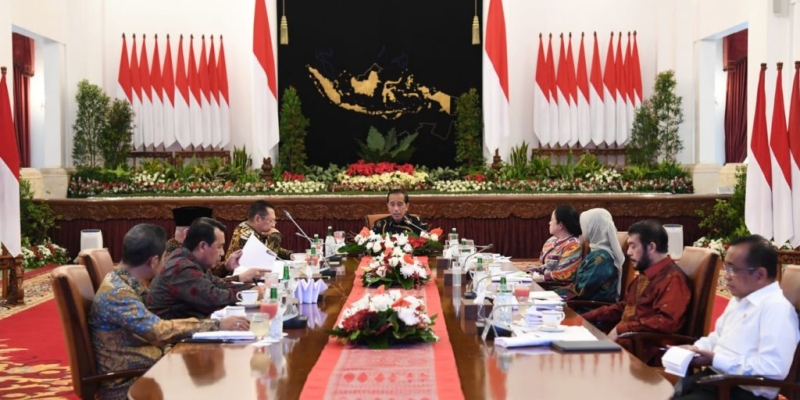 Kumpulkan Ketua DPR, MPR hingga MK, Jokowi: Cari Negara Lain yang Subsidinya Sampai Rp 502 T<i>!</i>